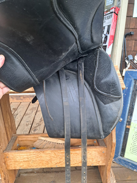 17.5" Stellar Saddlery Calypso Dressage Saddle