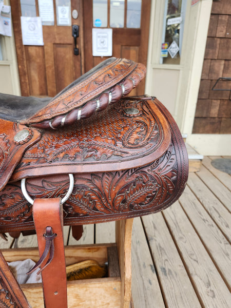 16" Western Saddlery Trail Saddle