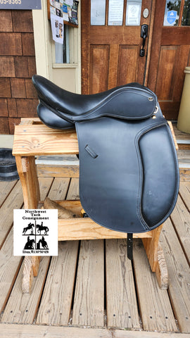 17" Newport Riviera Synthetic Dressage Saddle