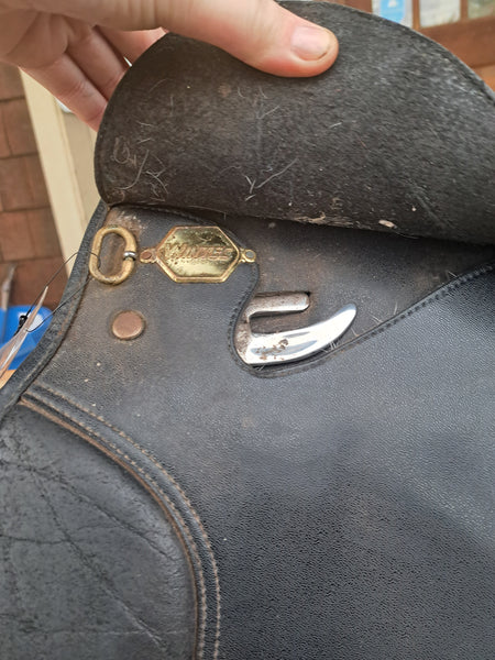18" Wintec All Purpose Saddle
