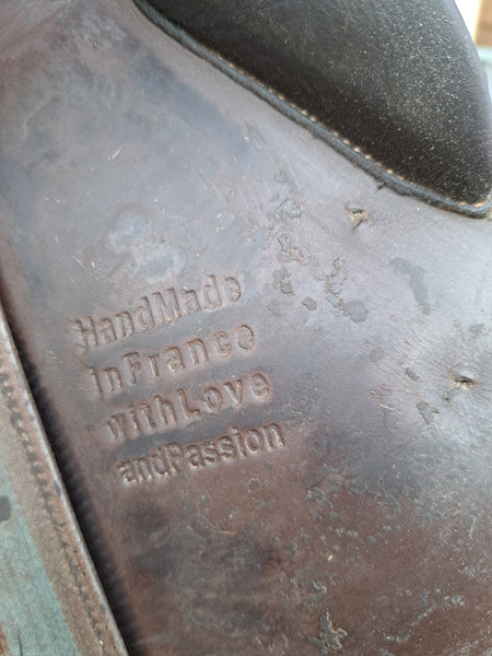 ON TRIAL 18" Voltaire Stuttgart Jumping Saddle