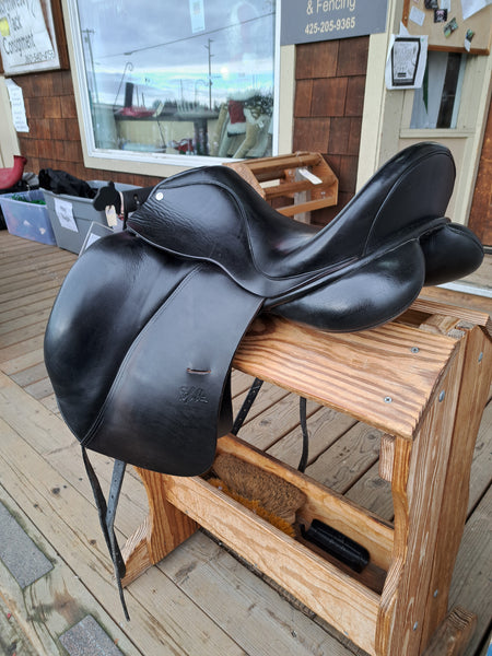 17" Custom Saddlery Steffen's Advantage Dressage Saddle