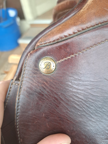 17" Bates Caprilli Close Contact Saddle