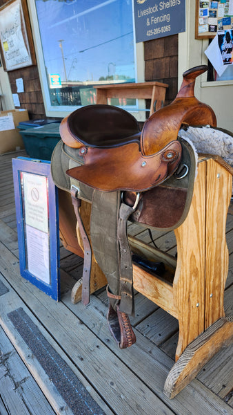 17" Fabtron Lightweight Trail Saddle