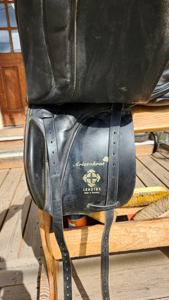 19" Courbette Lemetex Aristokrat Dressage Saddle