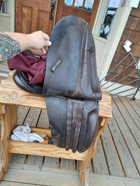 16.5" County Competitor Dressage Saddle