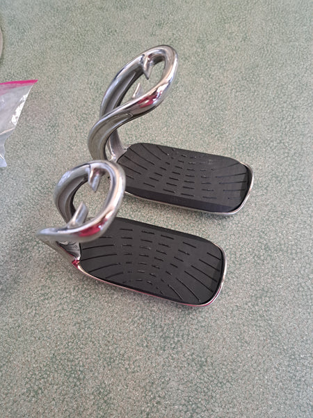 Ophena Magnetic Irons