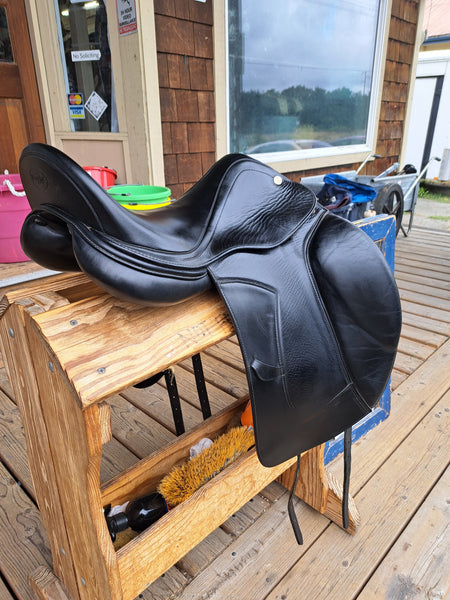 16" Prestige Galileo Dressage Saddle