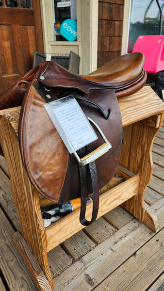 18" Butet Close Contact Jump Saddle