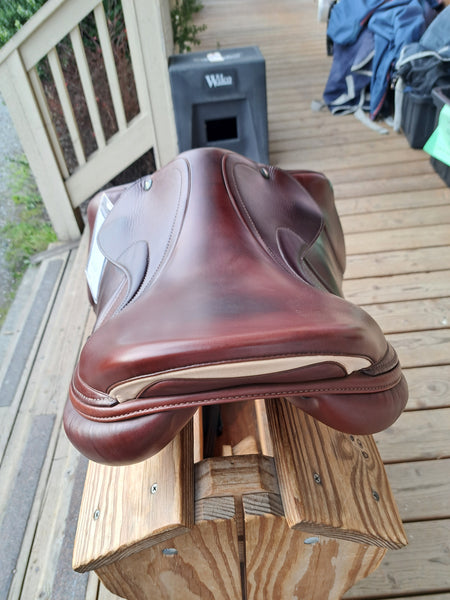 18" Prestige Meredith Close Contact Saddle