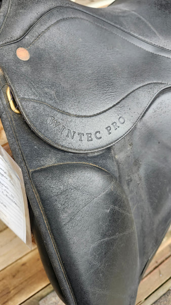 17" Wintec Pro Dressage Saddle