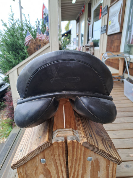 18" North Star Dressage Saddle