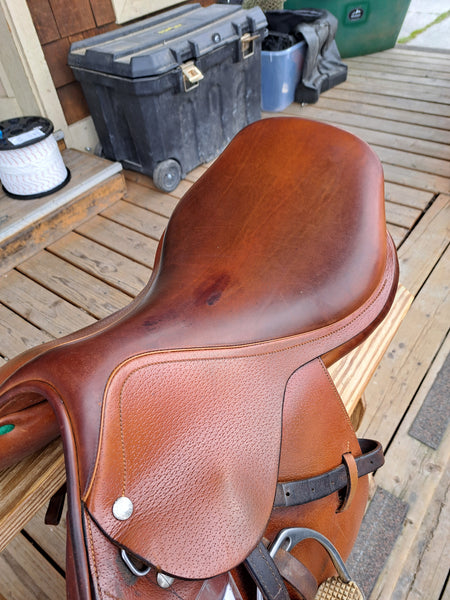 16.5" Amerigo Jumping Saddle