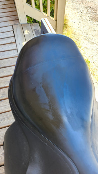 17.5" Verhan Odyssey Dressage Saddle