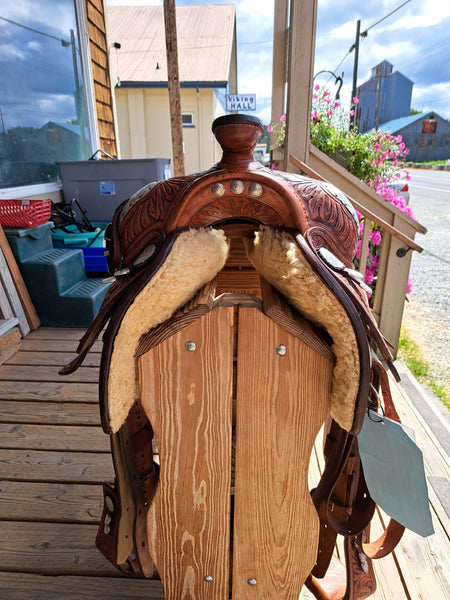 17.5" Blue Ribbon Western Show Saddle