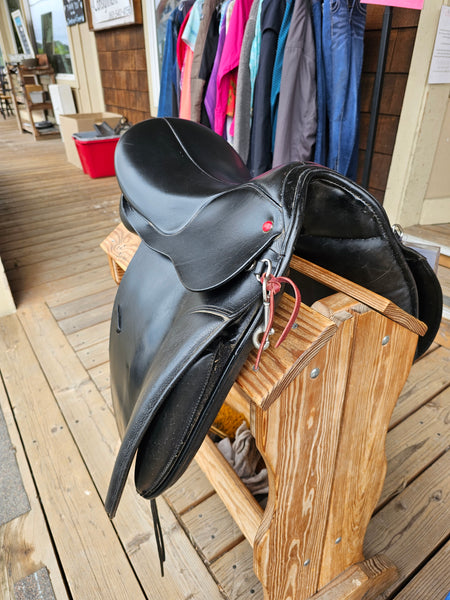 19" Duett Bravo Dressage Saddle