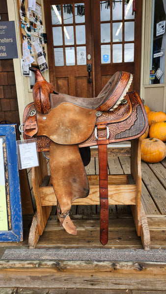 15" Circle Y High Horse Barrel Saddle