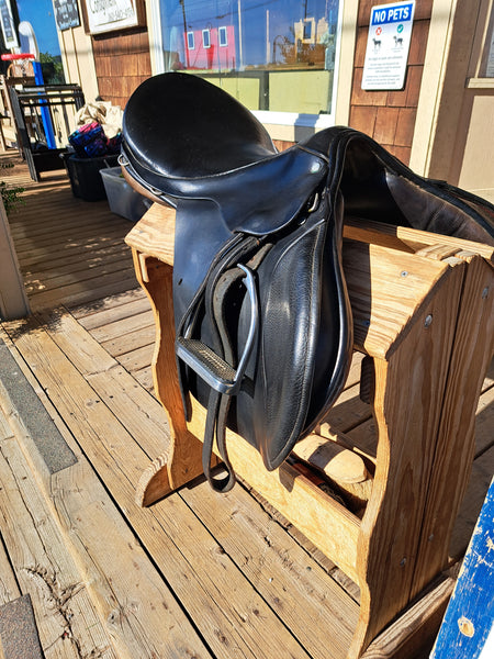 18" Berney Bros Close Contact Saddle