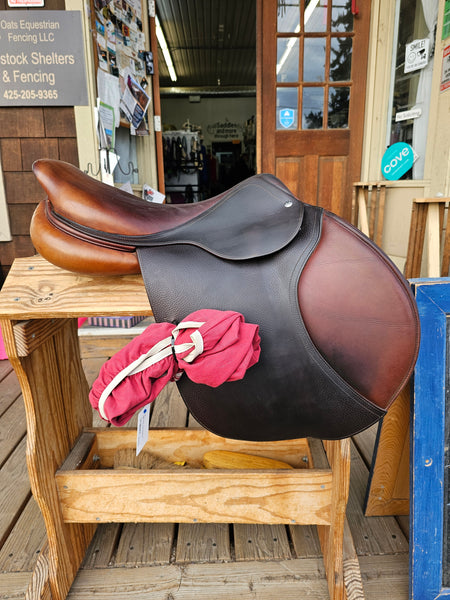 18" CWD SE02 Jump Saddle