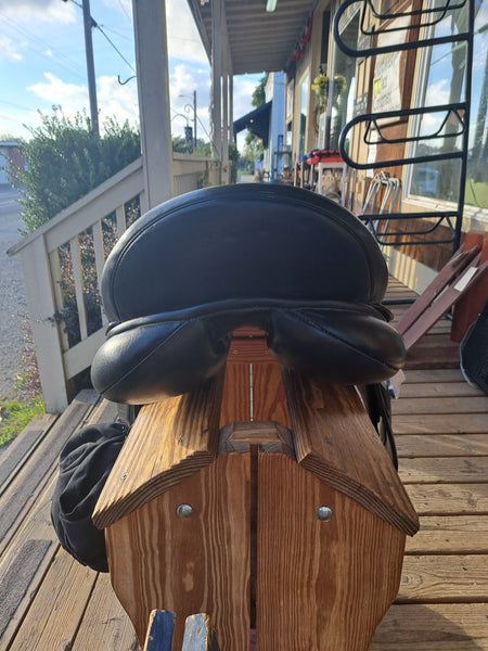 18.5" M. Toulouse Aachen Dressage Saddle