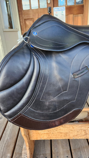 17" Hastilow & Sons Warwick Jumping Saddle
