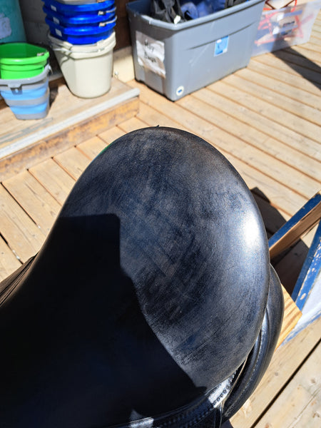 17.5" Schleese Wave Dressage Saddle