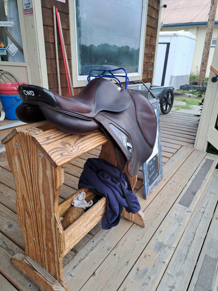 17.5" CWD 2Gs Dynamick Jumping Saddle