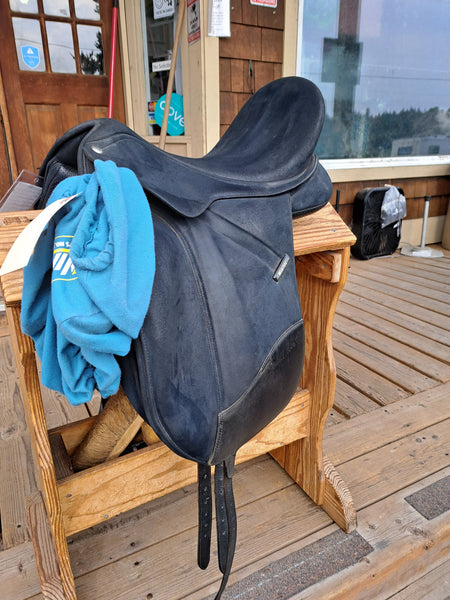 16.5" Wintec Isabell Werth Dressage Saddle