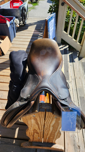 16.5" Pessoa Rodrigo Jumping Saddle