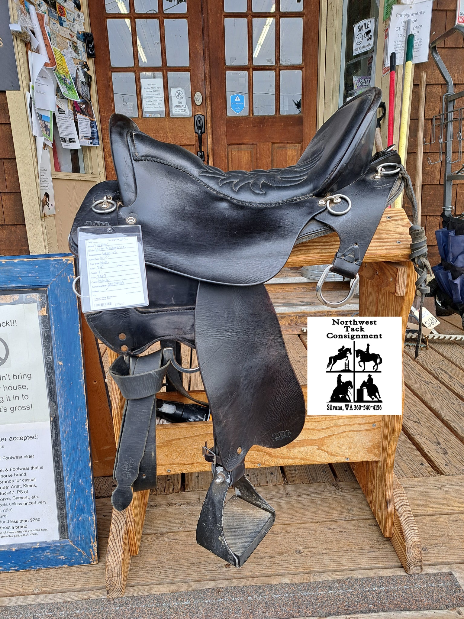 16.5" Tucker Vista Endurance Saddle