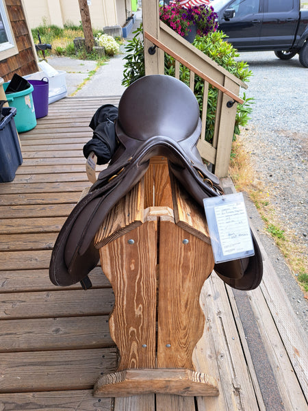 17.5" Collegiate Art All Purpose English Saddle