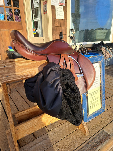 15" Camelot English jump Saddle