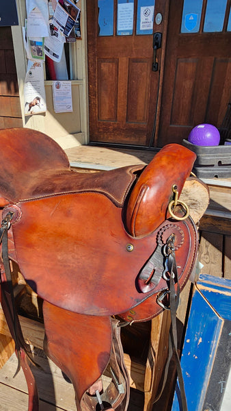 16" Oak Brand Leather Endurance Saddle
