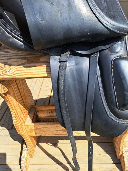 17" County Dressage Saddle