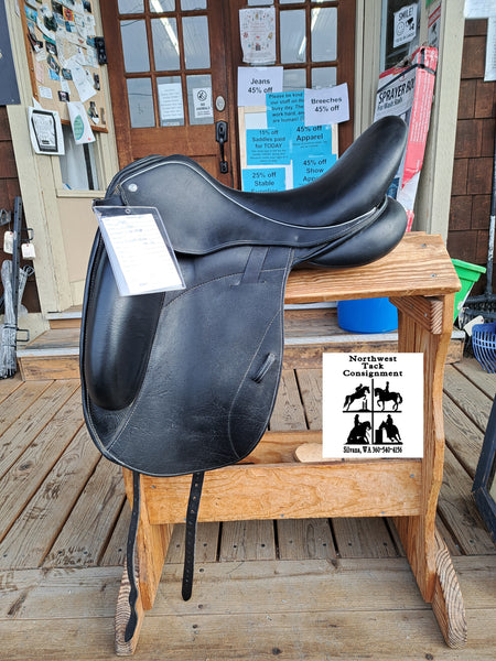 18"  Custom Saddlery Icon Star Dressage Saddle