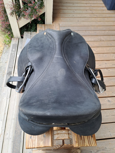 18" Wintec Isabell Werth Dressage Saddle