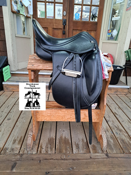 17.5" DP Saddlery Libra Dressage Saddle -Adjustable