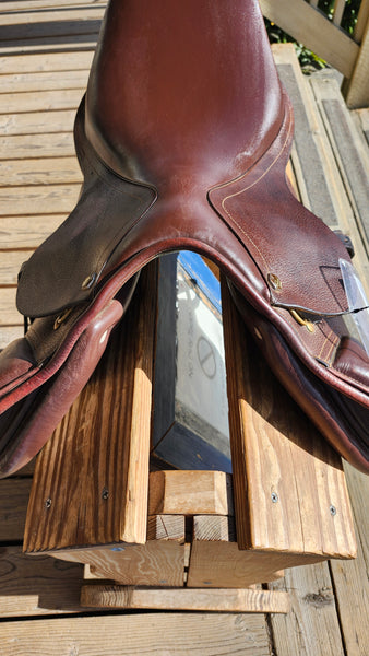 15.75" HDR Club Close Contact Jump Saddle