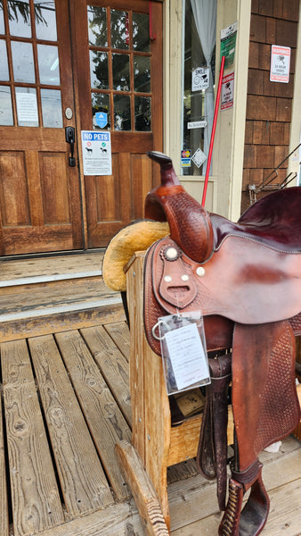 16" Crates Mustang Trail Saddle