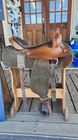 17" Fabtron Lightweight Trail Saddle