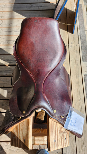 17" Collegiate Jump Saddle
