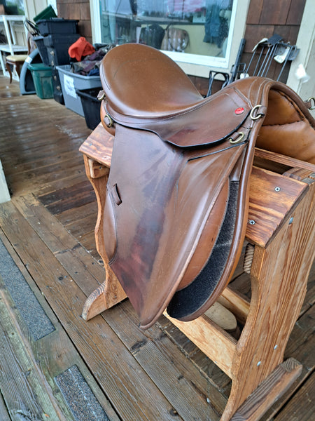 17.5" Duett Companion 2 Fox Hunter all purpose english saddle