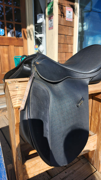 17.5" Wintec All Purpose Saddle