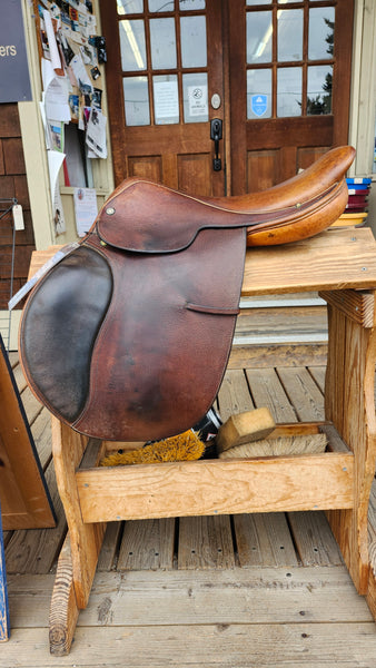 17" Crosby Hampton Classic Saddle