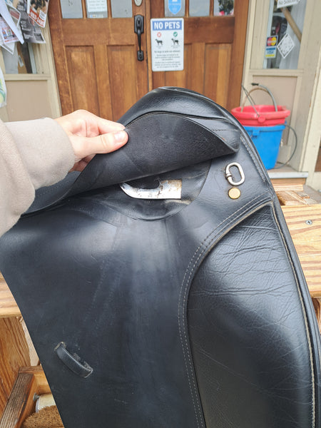 17.5" Kent & Masters MDR Standard Wither Dressage Saddle