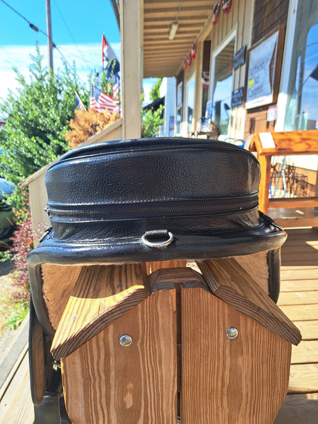 17" Hilason Treeless Endurance Saddle