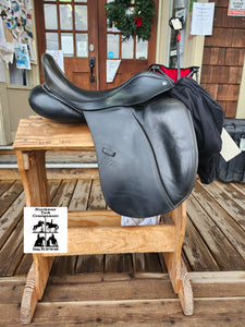 17" Custom Sadlery Steffen's Advantage Dressage Saddle