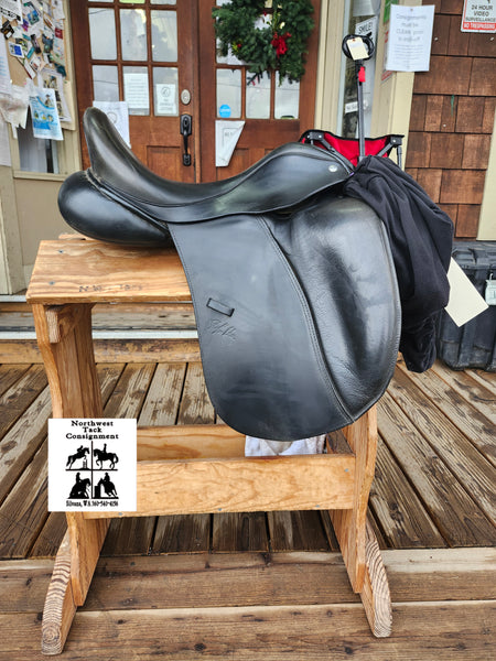 17" Custom Sadlery Steffen's Advantage Dressage Saddle