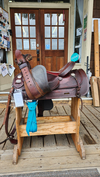 ON TRIAL 16" Crates Western Trail Saddle Package