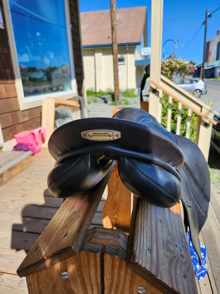 17.5" Stubben Scandica D.L. Dressage Saddle